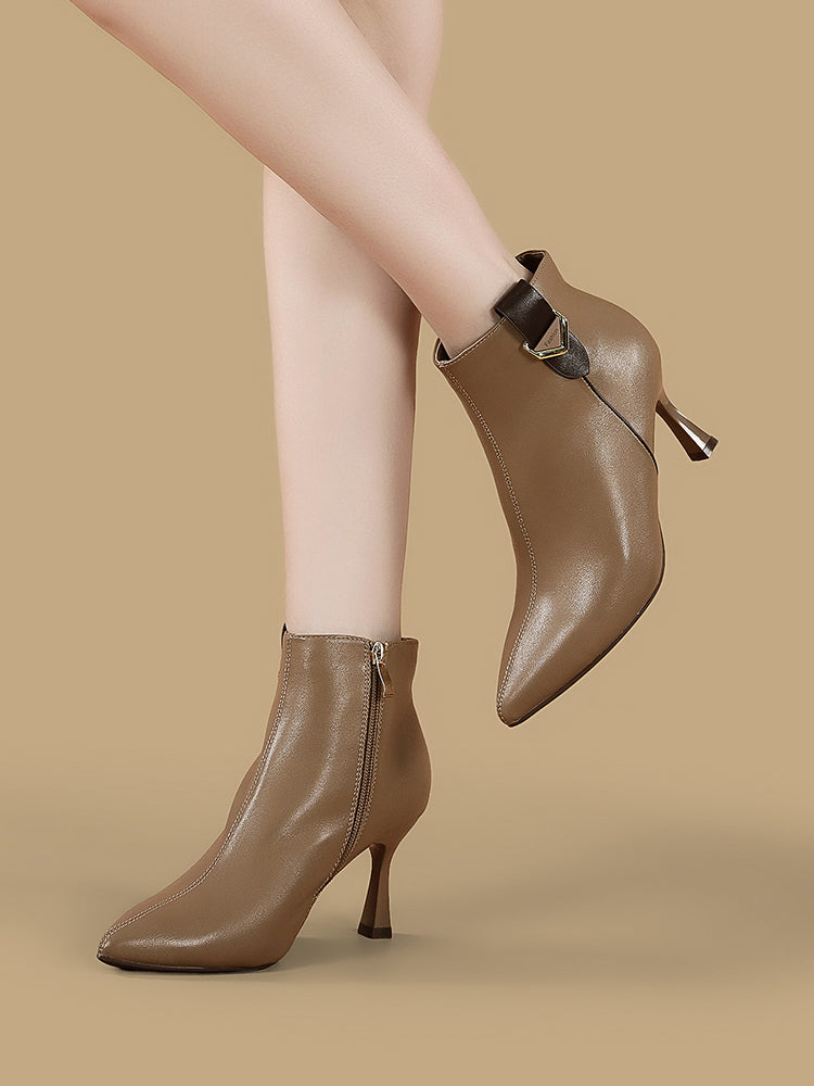 Modern shoes that feature a minimalist design, perfect for daily wear.